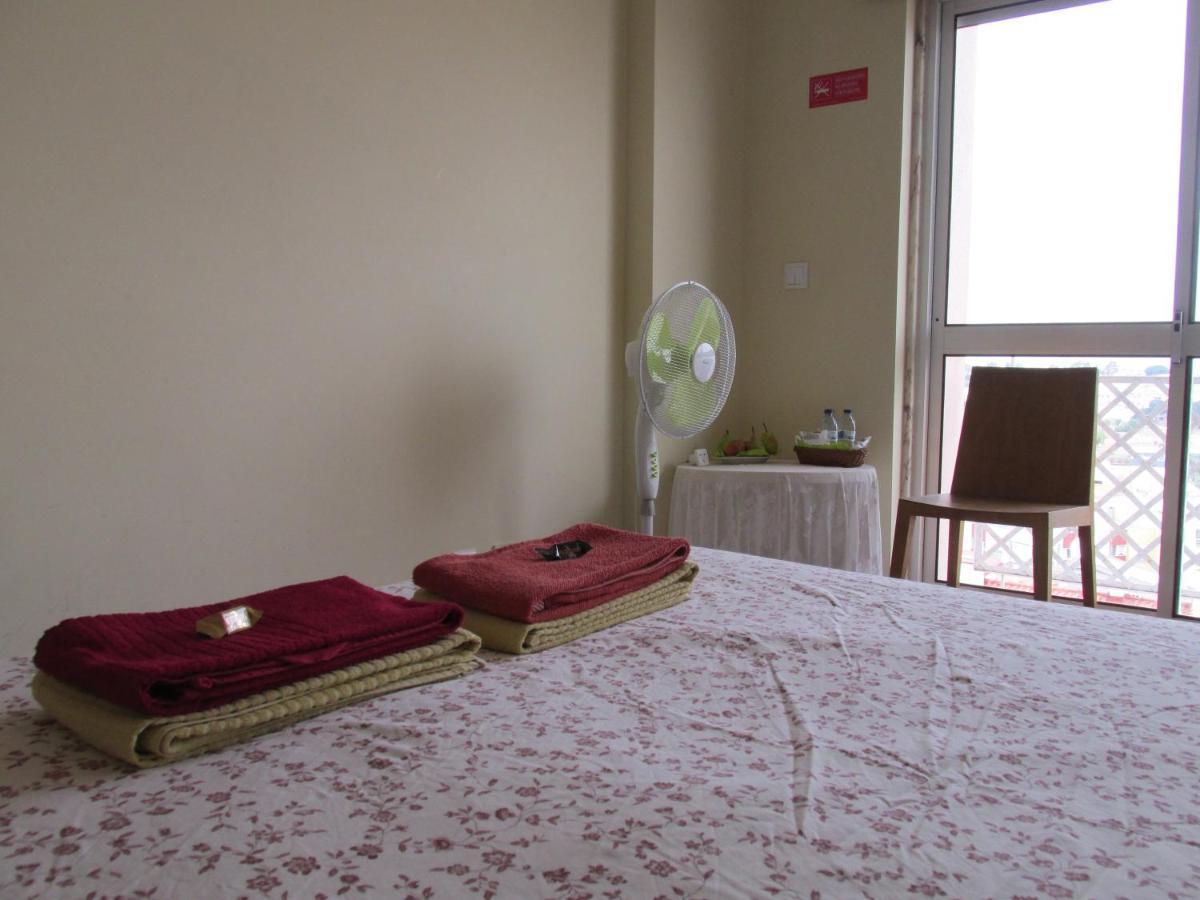Homestay Marialva Park Seixal  Extérieur photo