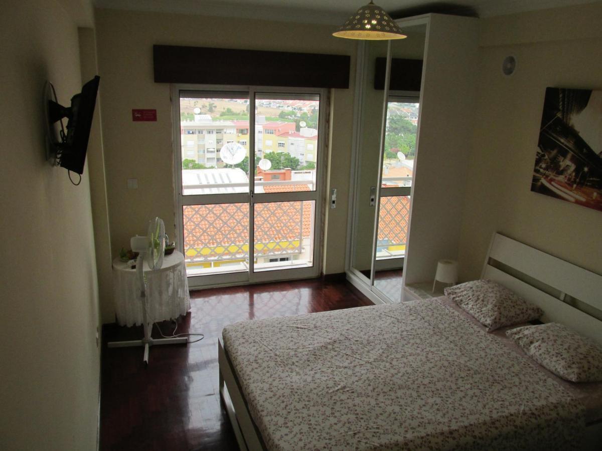 Homestay Marialva Park Seixal  Extérieur photo