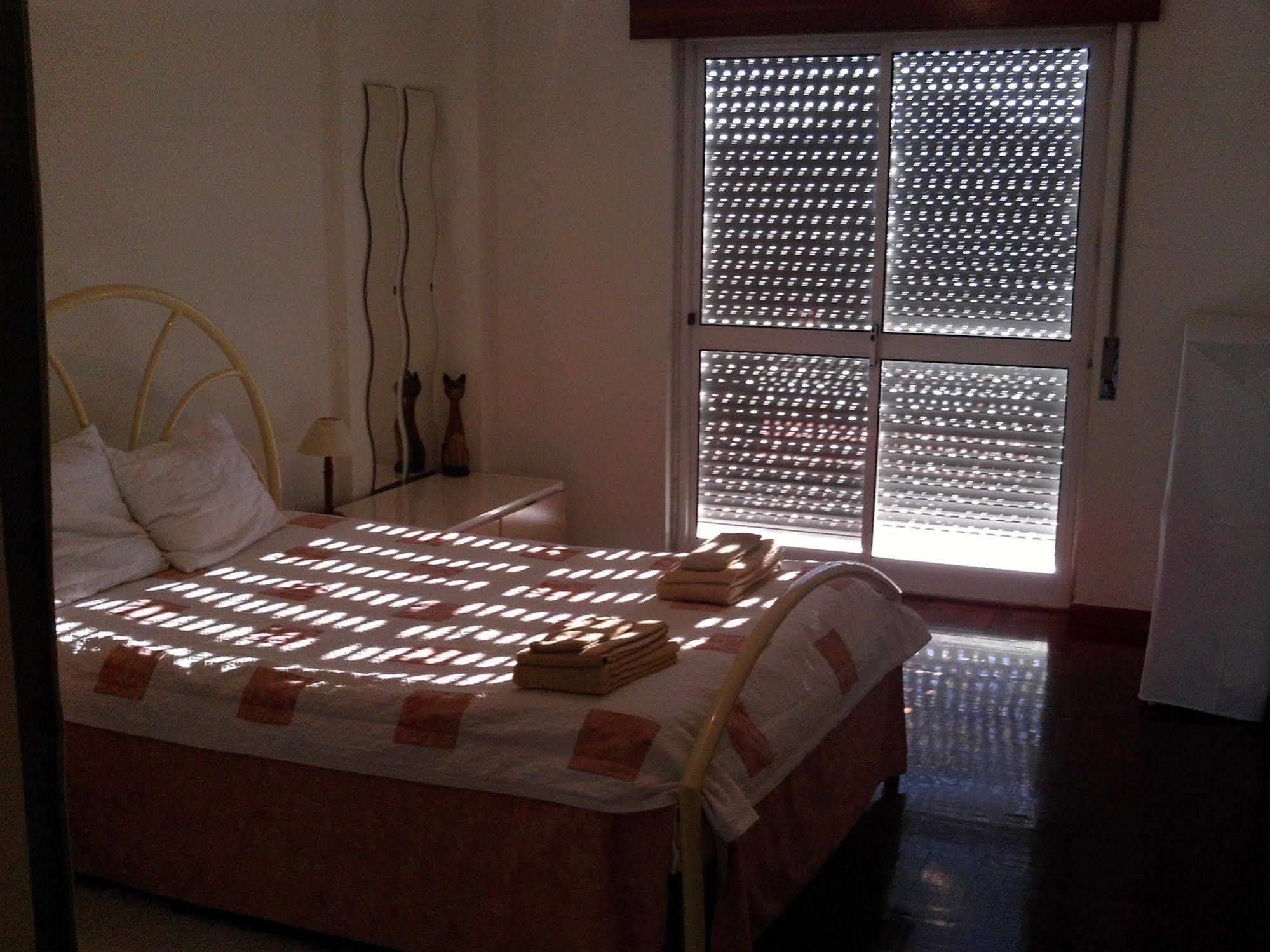 Homestay Marialva Park Seixal  Extérieur photo