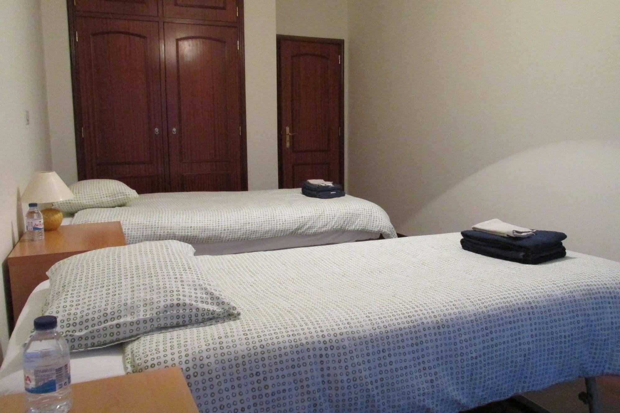 Homestay Marialva Park Seixal  Extérieur photo